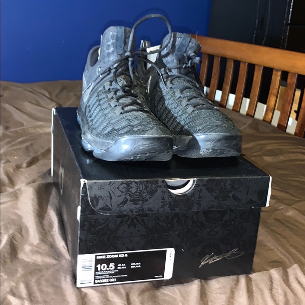 Nike zoom KD 9 size 10.5